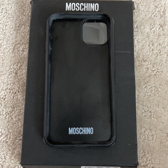 Pre owned Iphone X Moschino case - Picture 2 of 4